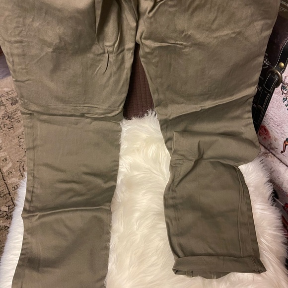 NWT- Juniors jolt jeans size 13 really nice green color - Picture 2 of 6